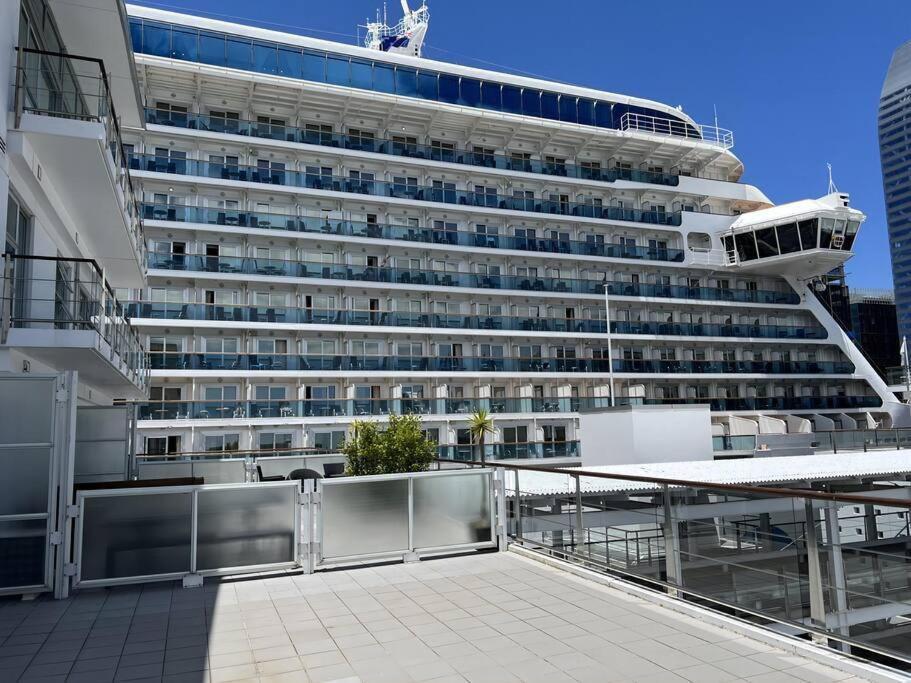 Seaview Waterfront Hotel Apt 오클랜드 외부 사진